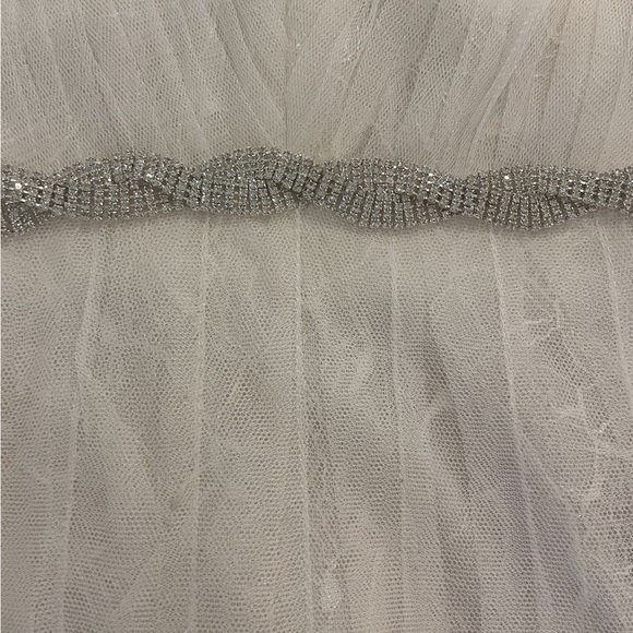 White by Vera Wang Wedding Dress, Size 14, Excellent Condition, Ivory - Picture 4 of 13